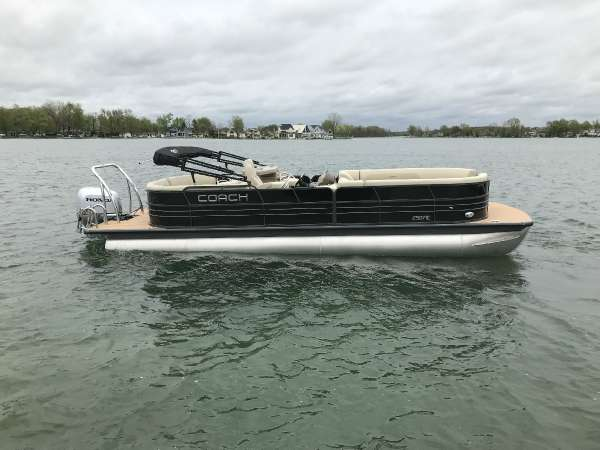 24 foot Coach Tri-Toon with 150Hp #1